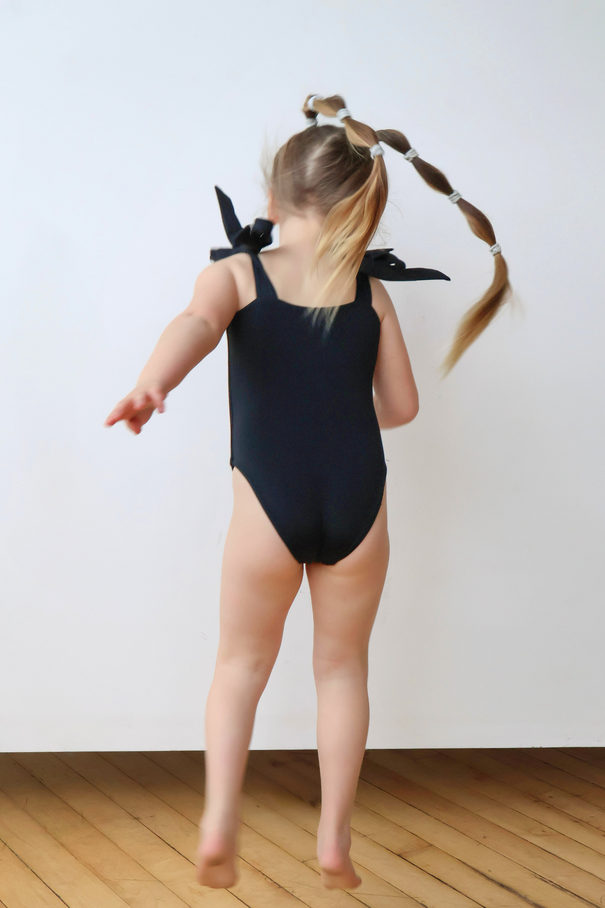 Black Mini Bowknot One Piece Swimsuit