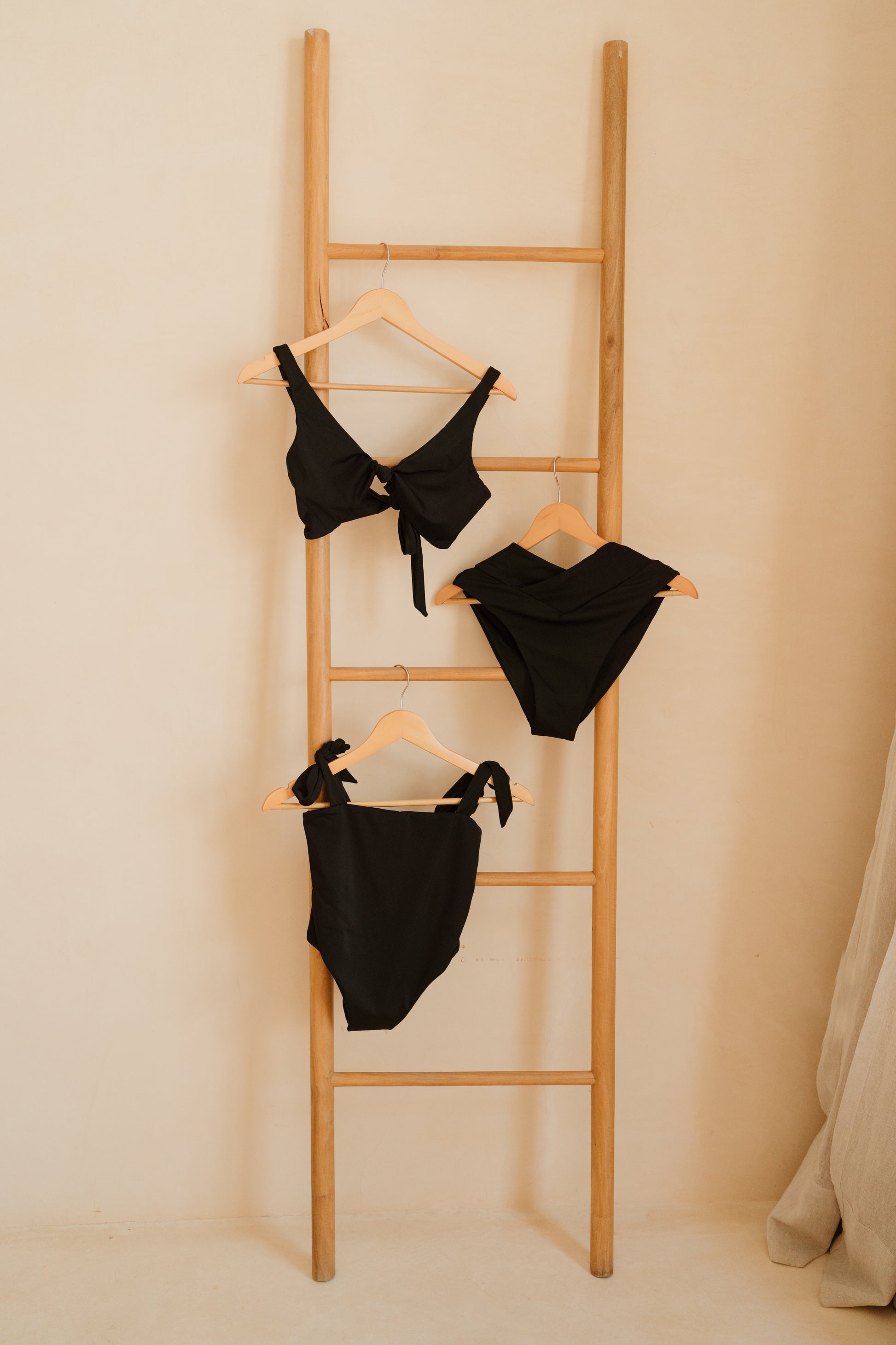 Black Mini Bowknot One Piece Swimsuit
